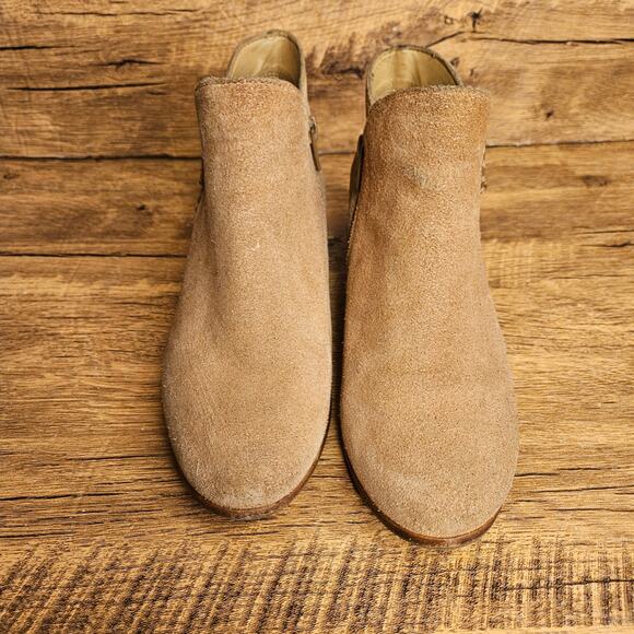 Jack Rogers Peyton Tan Suede ankle boot size 7M side zip - Picture 4 of 10